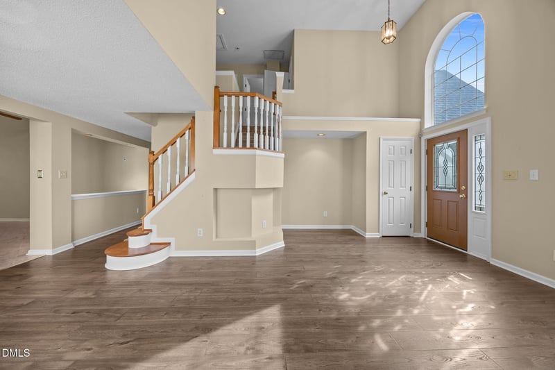 105 Trailview Dr, Cary, NC 27513