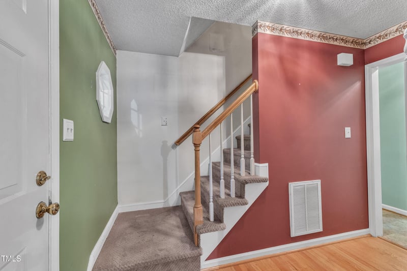 105 Trailwood Ct, Chapel Hill, NC 27516