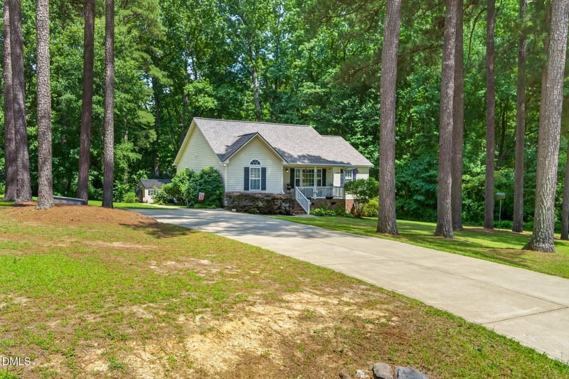 105 Tree Farm Ln, Angier, NC 27501