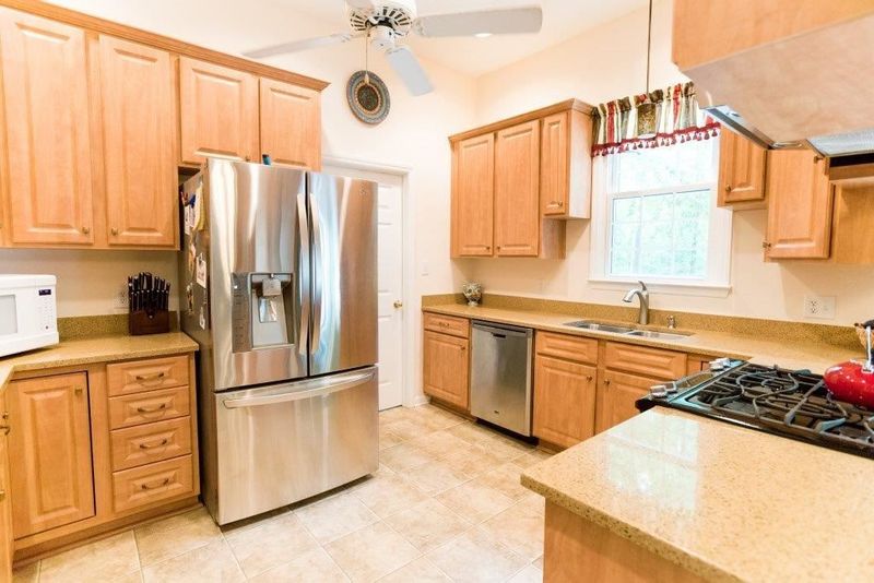105 Trotters Ct, Youngsville, NC 27596