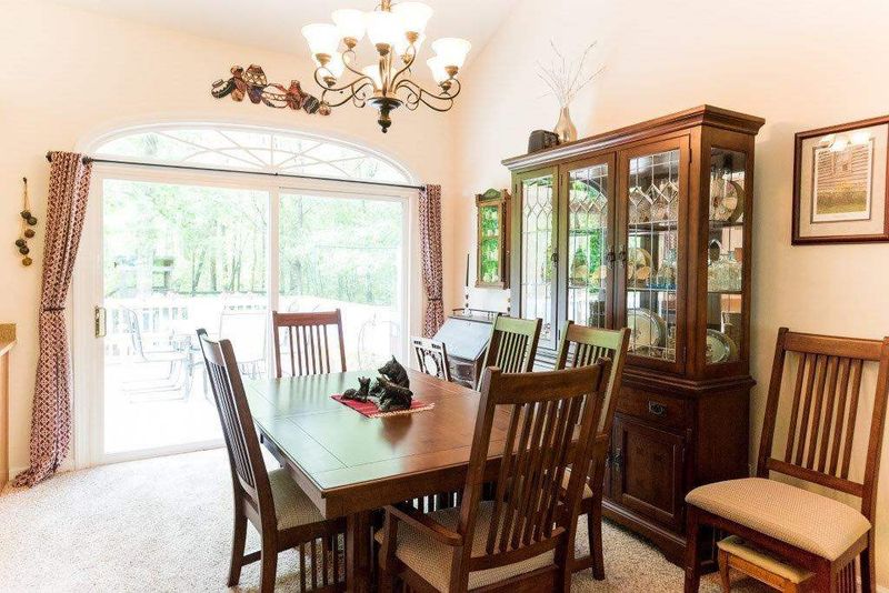 105 Trotters Ct, Youngsville, NC 27596