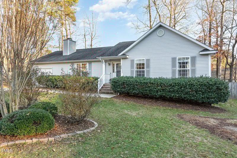 105 Trottington Ct, Garner, NC 27529