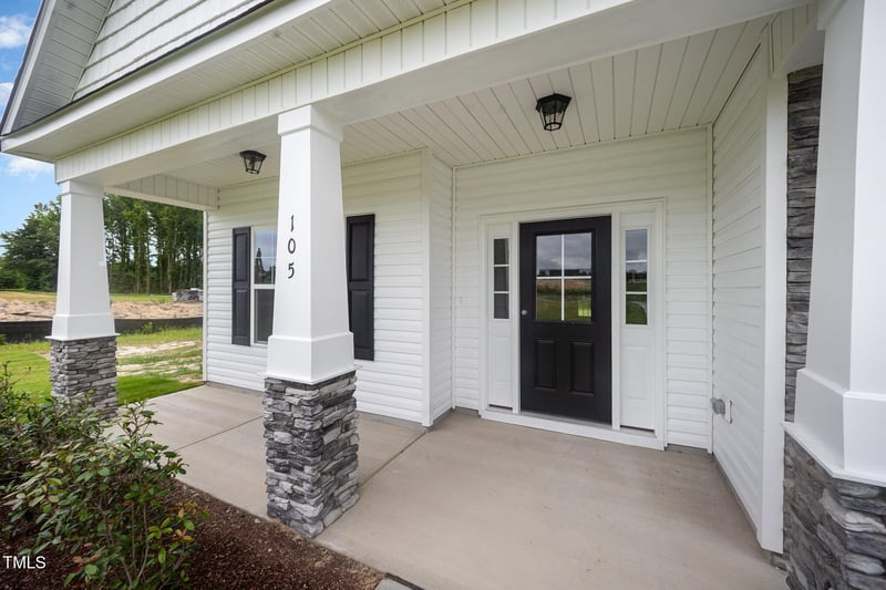 105 Tuskeegee Dr, Smithfield, NC 27577