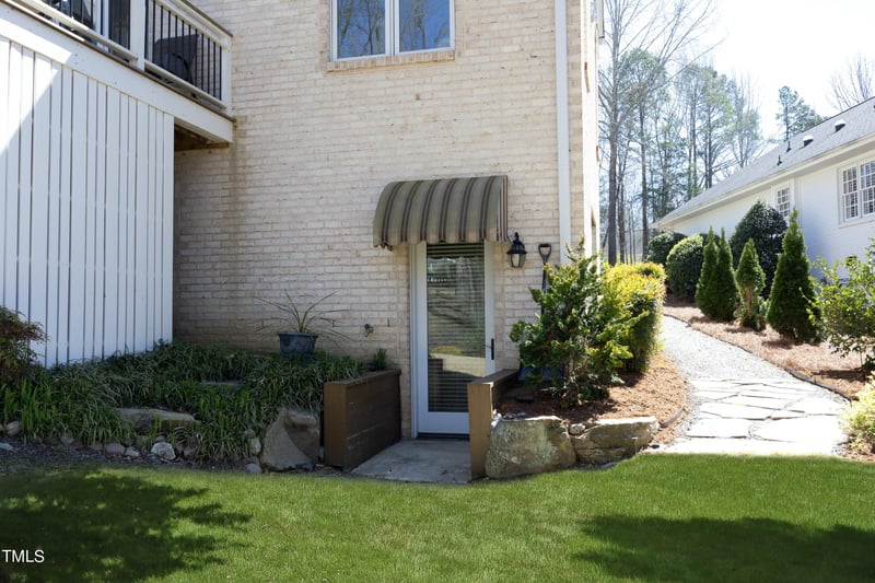 105 Tweed Pl, Chapel Hill, NC 27517