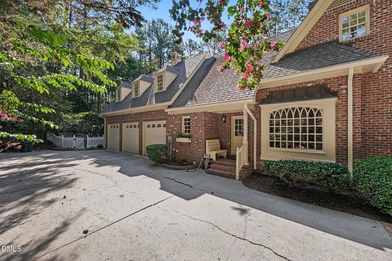 105 Ukiah Ln, Chapel Hill, NC 27514