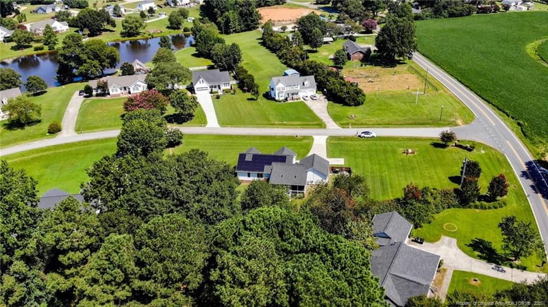 105 Valleycastle Ct, Clayton, NC 27520