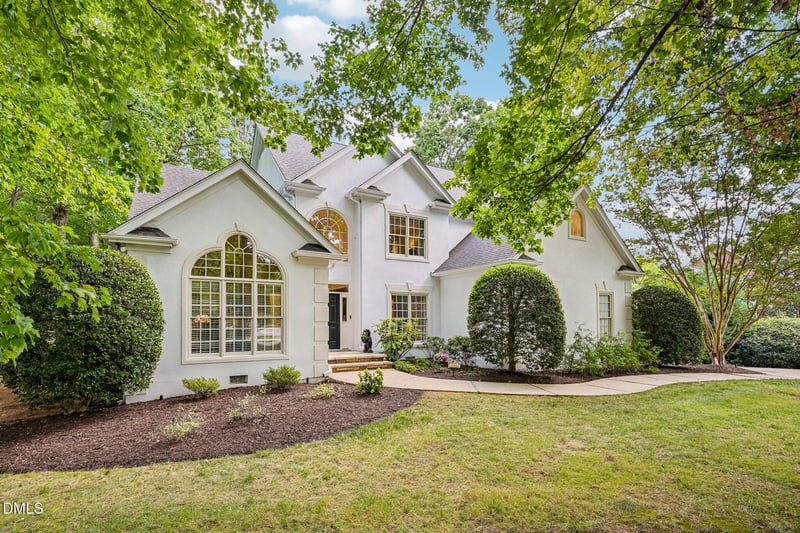 105 Versailles Dr, Cary, NC 27511