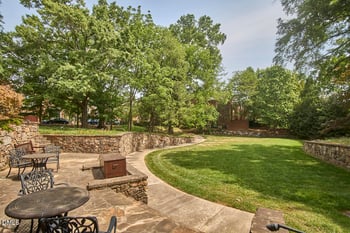 105 Village Gate Dr, Chapel Hill, NC 27514