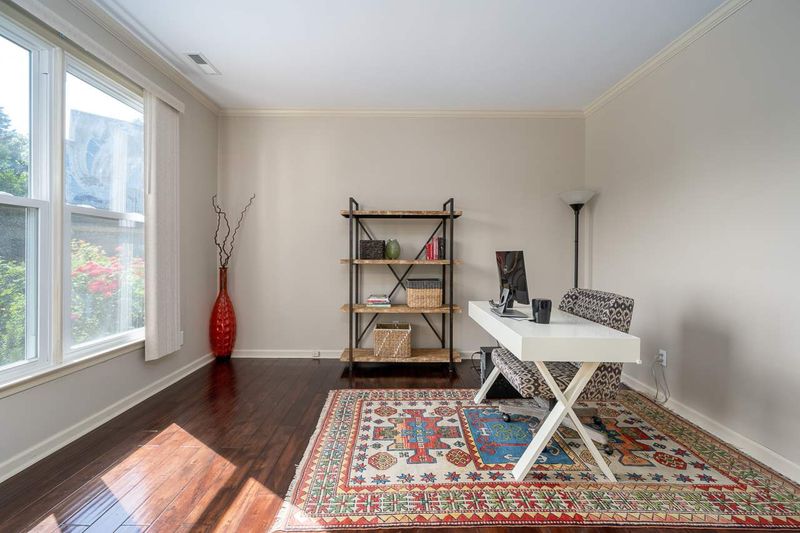 105 Wabash Cir, Cary, NC 27513