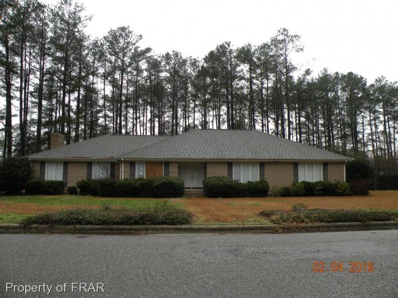 105 Wade Ave, Dunn, NC 28334