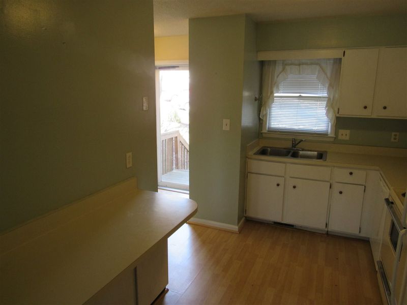 105 Weatherstone Dr #D, Chapel Hill, NC 27514