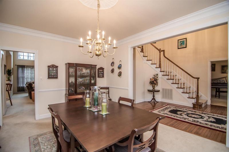 105 Weingarten Pl, Cary, NC 27519