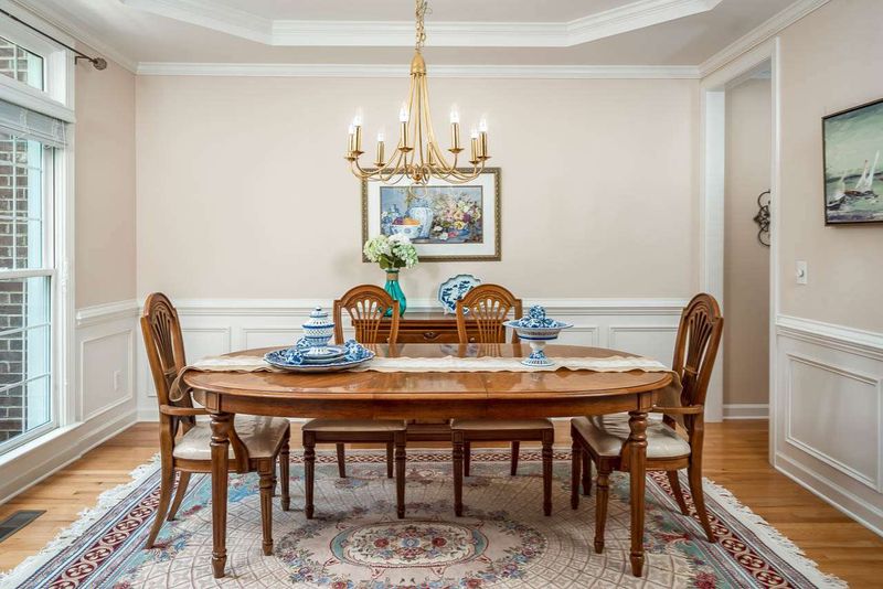 105 Westchester Pl, Chapel Hill, NC 27514