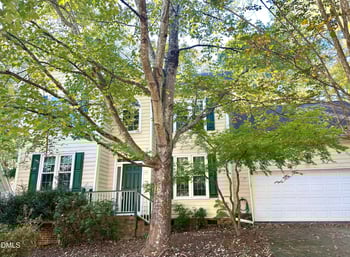 105 Whitlock Ln, Cary, NC 27513