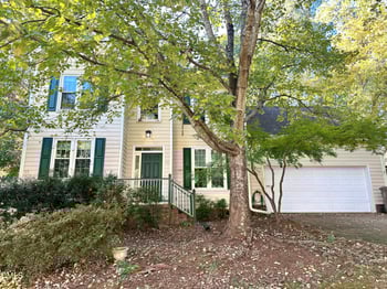 105 Whitlock Ln, Cary, NC 27513