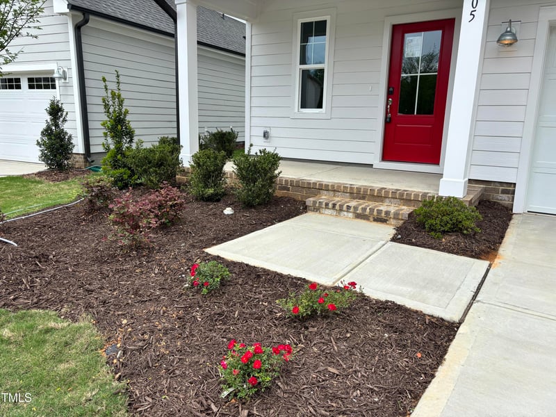 105 Windchime Ct, Fuquay Varina, NC 27526