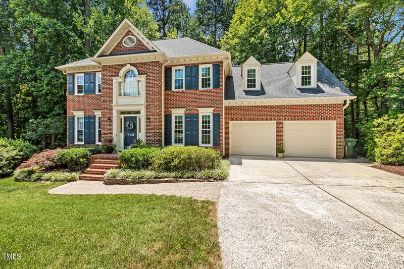 105 Windfall Ct, Cary, NC 27518