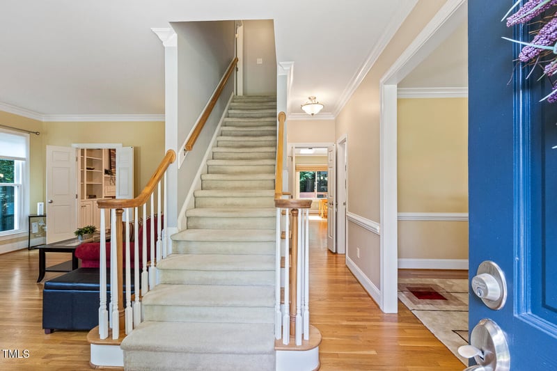 105 Windfall Ct, Cary, NC 27518