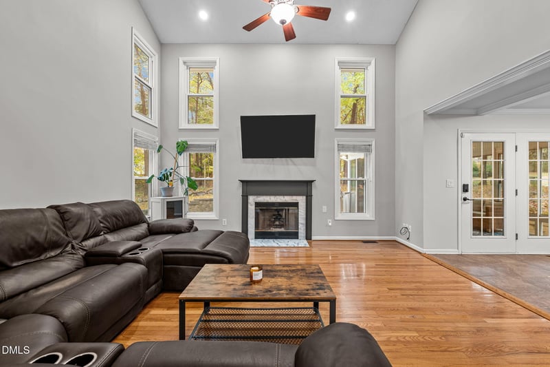 105 Winged Foot Ct, Mebane, NC 27302