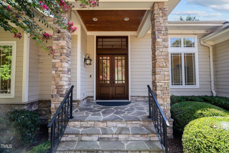 105 Woodkirk Ln, Chapel Hill, NC 27514