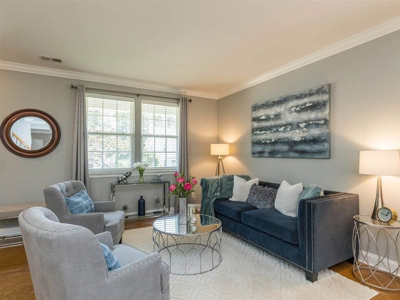 105 Woodtrellis Ct, Durham, NC 27703
