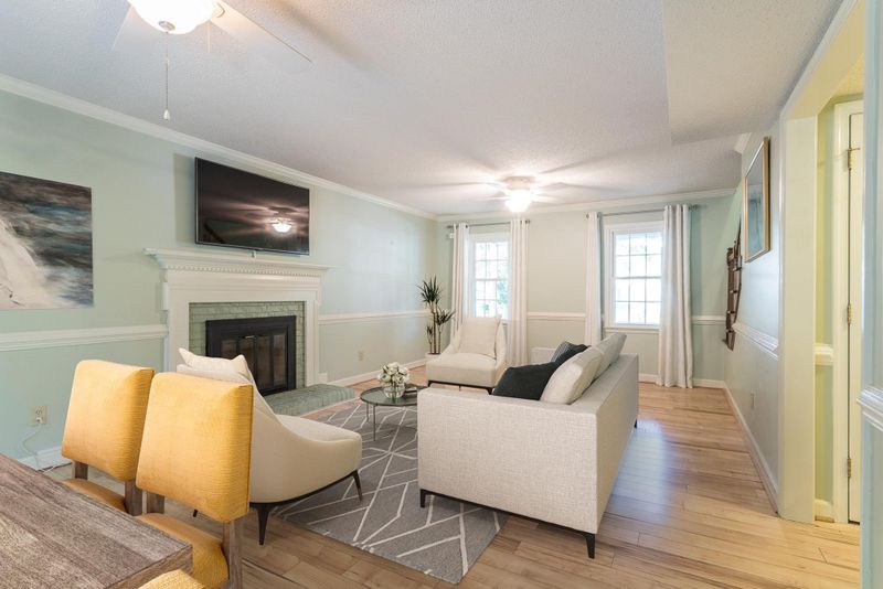 105 Wyatts Pond Ln, Cary, NC 27513