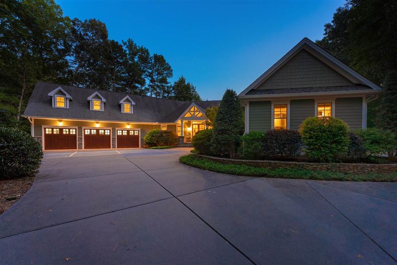 105 Zapata Ln, Chapel Hill, NC 27517