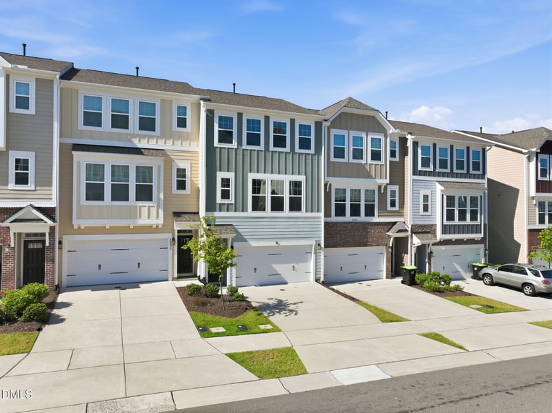 1050 Commack Dr, Durham, NC 27703