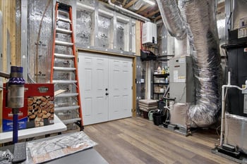 1050 Crystal Forest Dr, Semora, NC 27343