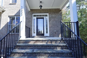 1050 Residents Club Dr, Cary, NC 27519