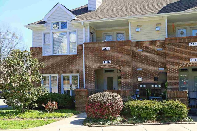 1050 Washington St #106, Raleigh, NC 27605