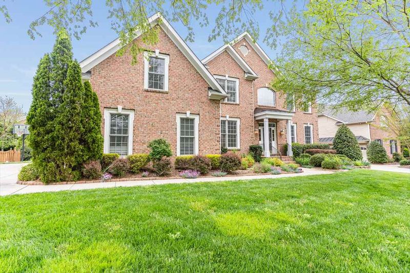 10504 Tarton Fields Cir, Raleigh, NC 27617