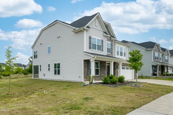 1051 Jura Ridge Dr, Fuquay Varina, NC 27526