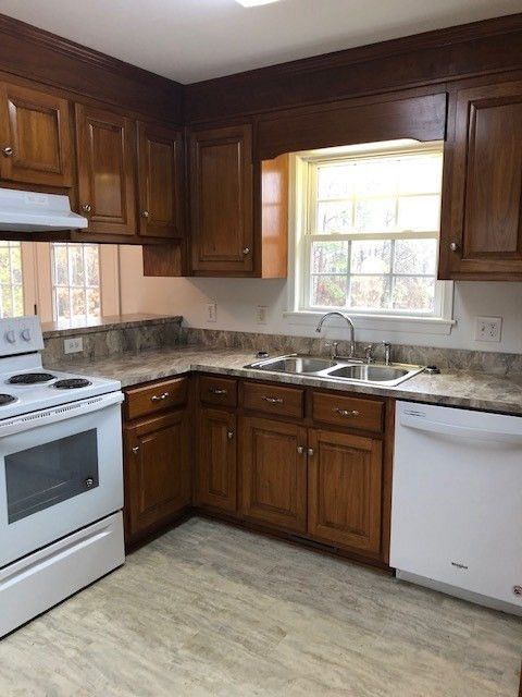 1051 Leonard Rd, Louisburg, NC 27549