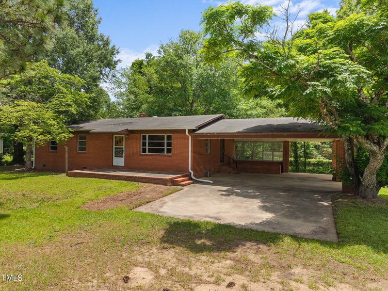 1051 Old Us 421, Lillington, NC 27546