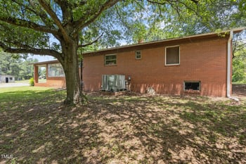 1051 Old Us 421, Lillington, NC 27546