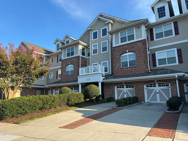 10511 Rosegate Ct #202, Raleigh, NC 27617