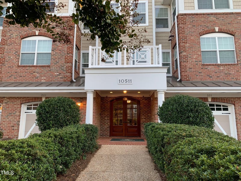10511 Rosegate Ct #202, Raleigh, NC 27617