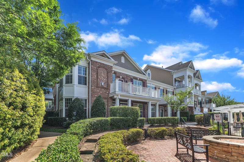 10511 Sablewood Dr #107, Raleigh, NC 27617