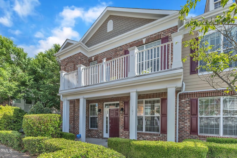 10511 Sablewood Dr #107, Raleigh, NC 27617