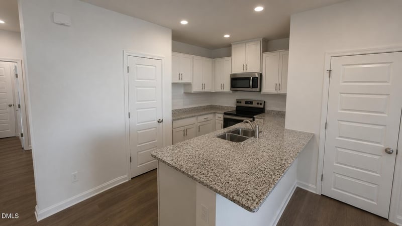 10512 Brookside Reserve Rd, Raleigh, NC 27614