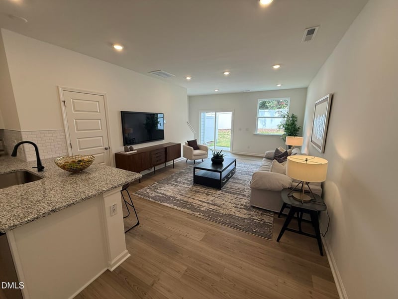 10512 Brookside Reserve Rd, Raleigh, NC 27614