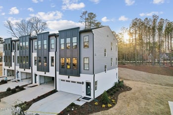 10518 Pleasant Branch Dr, Raleigh, NC 27614