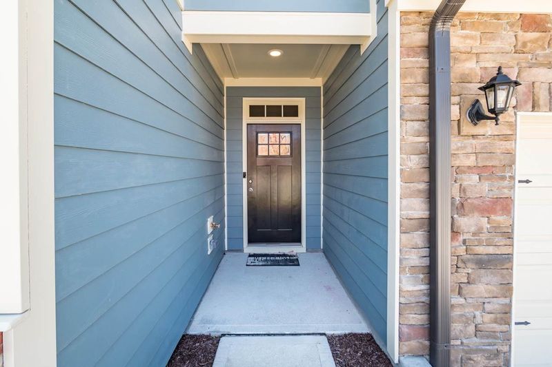 1052 Brennan Green Ct, Morrisville, NC 27560