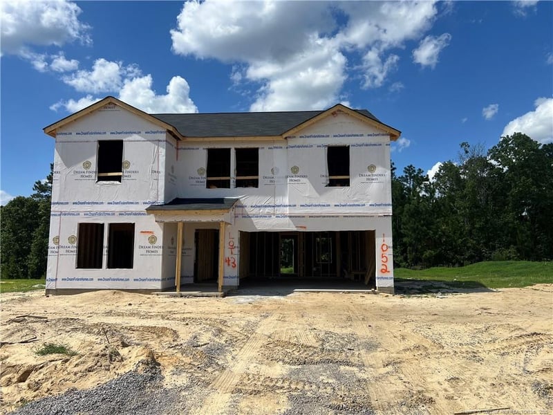 1052 Emerald Stone Loop, Hope Mills, NC 28348