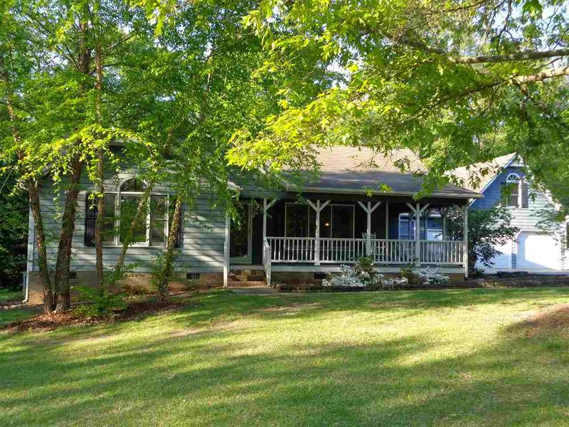 1052 Olive Dr, Garner, NC 27529