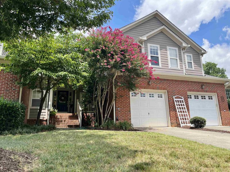 10522 Shadowlawn Dr, Raleigh, NC 27614