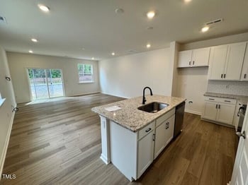 10527 Brookside Reserve Rd, Raleigh, NC 27614
