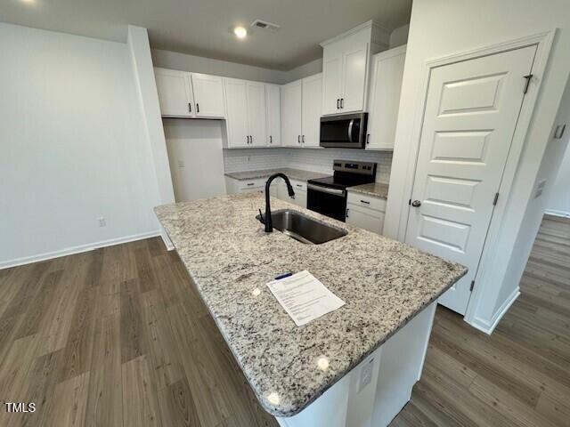 10527 Brookside Reserve Rd, Raleigh, NC 27614
