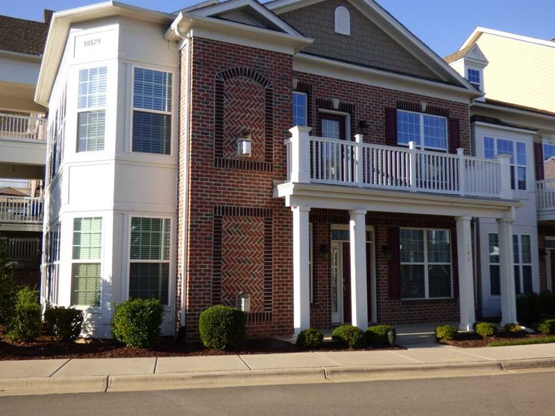 10529 Sablewood Dr #102, Raleigh, NC 27617